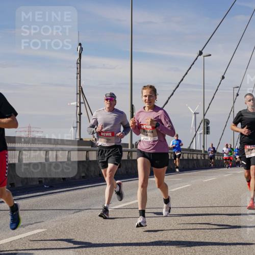 03.10.2025 - Köhlbrandbrückenlauf Michael Burmester http://msf.ph/oto/9072766 03.10.2025 12:38:09 Position 2 6329 meine-sportfotos.de