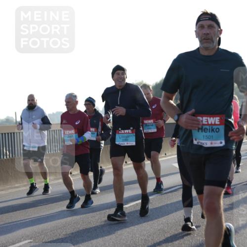 03.10.2025 - Köhlbrandbrückenlauf Jannik Wohlers http://msf.ph/oto/9072771 03.10.2025 09:18:17 Position 3 3750, 1501 meine-sportfotos.de