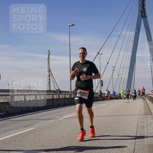 03.10.2025 - Köhlbrandbrückenlauf Michael Burmester http://msf.ph/oto/9072827 03.10.2025 12:38:11 Position 2 4148, 4368 meine-sportfotos.de