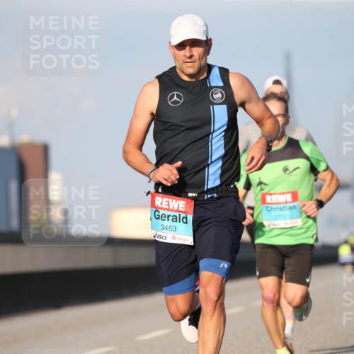 03.10.2025 - Köhlbrandbrückenlauf Jannik Wohlers http://msf.ph/oto/9072866 03.10.2025 09:38:42 Position 3 3463, 2702 meine-sportfotos.de