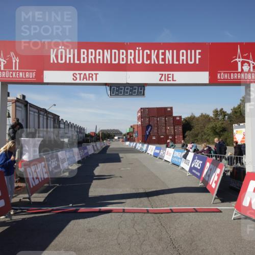 03.10.2025 - Köhlbrandbrückenlauf Jannik Wohlers http://msf.ph/oto/9072877 03.10.2025 12:39:34 Ziel  meine-sportfotos.de
