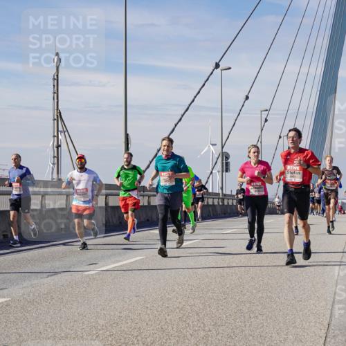 03.10.2025 - Köhlbrandbrückenlauf Michael Burmester http://msf.ph/oto/9072896 03.10.2025 12:38:20 Position 2 6484 meine-sportfotos.de