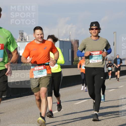 03.10.2025 - Köhlbrandbrückenlauf Jannik Wohlers http://msf.ph/oto/9072944 03.10.2025 09:50:18 Position 3 1080, 1622, 1245 meine-sportfotos.de