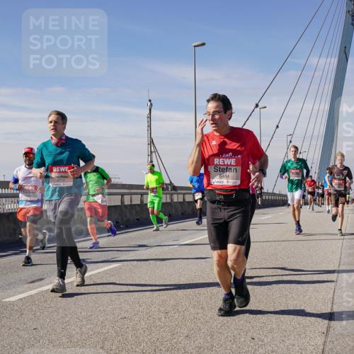 03.10.2025 - Köhlbrandbrückenlauf Michael Burmester http://msf.ph/oto/9072949 03.10.2025 12:38:22 Position 2 6714, 6484 meine-sportfotos.de
