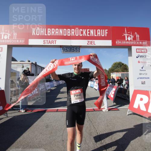 03.10.2025 - Köhlbrandbrückenlauf Jannik Wohlers http://msf.ph/oto/9072959 03.10.2025 12:41:58 Ziel 6099 meine-sportfotos.de