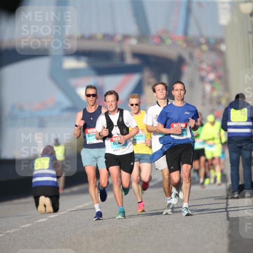 03.10.2025 - Köhlbrandbrückenlauf Jannik Wohlers http://msf.ph/oto/9072961 03.10.2025 09:39:03 Position 3 3153 meine-sportfotos.de