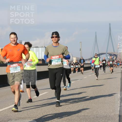 03.10.2025 - Köhlbrandbrückenlauf Jannik Wohlers http://msf.ph/oto/9072966 03.10.2025 09:50:19 Position 3 1622, 1245 meine-sportfotos.de
