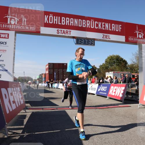 03.10.2025 - Köhlbrandbrückenlauf Lena Gebhardt http://msf.ph/oto/9072970 03.10.2025 13:37:39 Ziel 4611, 4863, 5201, 5384, 5550, 5551, 5756, 6133, 6402 meine-sportfotos.de
