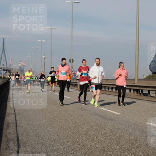 03.10.2025 - Köhlbrandbrückenlauf Fabian Wolf http://msf.ph/oto/9072978 03.10.2025 10:13:45 Position 3  meine-sportfotos.de