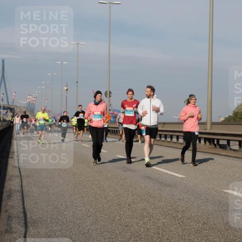 03.10.2025 - Köhlbrandbrückenlauf Fabian Wolf http://msf.ph/oto/9072990 03.10.2025 10:13:46 Position 3  meine-sportfotos.de