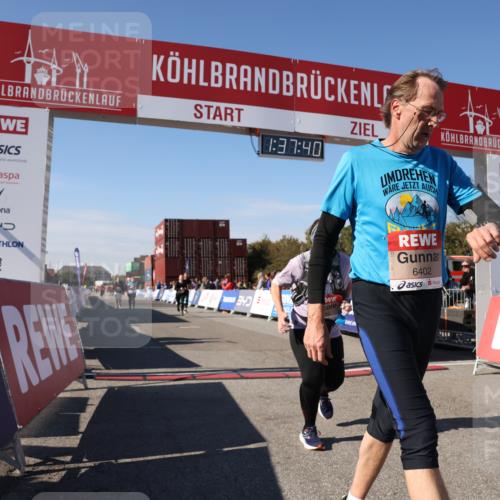 03.10.2025 - Köhlbrandbrückenlauf Lena Gebhardt http://msf.ph/oto/9073006 03.10.2025 13:37:40 Ziel 4611, 4863, 5201, 5384, 5550, 5551, 5756, 6133, 6402 meine-sportfotos.de