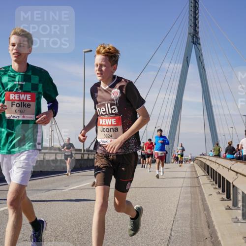 03.10.2025 - Köhlbrandbrückenlauf Michael Burmester http://msf.ph/oto/9073034 03.10.2025 12:38:25 Position 2 6167, 5824 meine-sportfotos.de