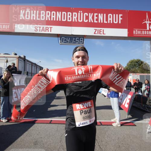 03.10.2025 - Köhlbrandbrückenlauf Jannik Wohlers http://msf.ph/oto/9073036 03.10.2025 12:41:58 Ziel 6099 meine-sportfotos.de