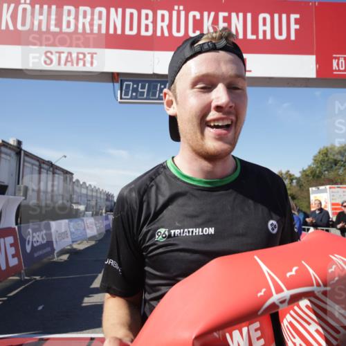 03.10.2025 - Köhlbrandbrückenlauf Jannik Wohlers http://msf.ph/oto/9073063 03.10.2025 12:41:58 Ziel 6099 meine-sportfotos.de