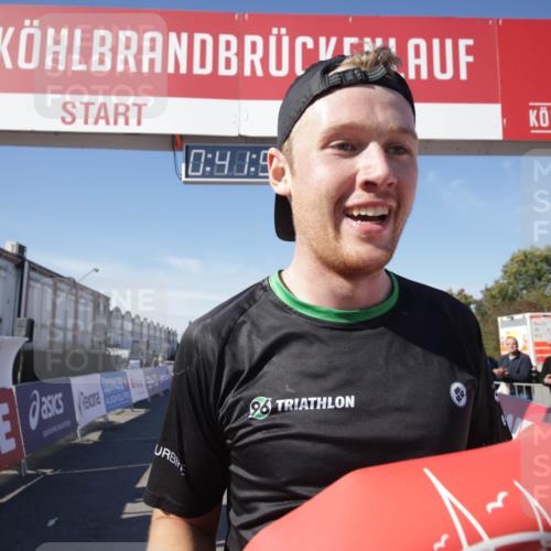 03.10.2025 - Köhlbrandbrückenlauf Jannik Wohlers http://msf.ph/oto/9073073 03.10.2025 12:41:58 Ziel 6099 meine-sportfotos.de