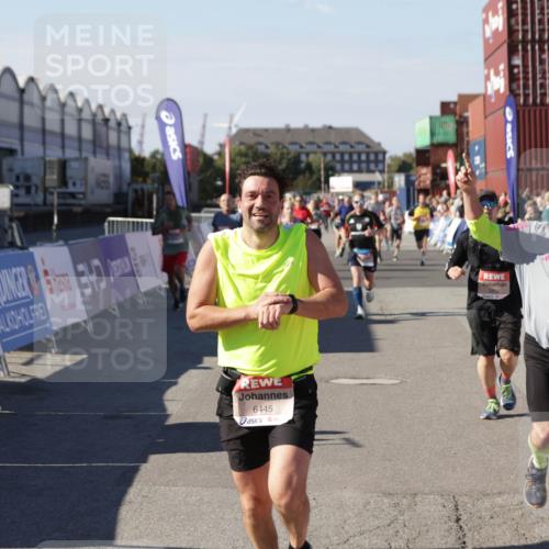 03.10.2025 - Köhlbrandbrückenlauf Jannik Wohlers http://msf.ph/oto/9073117 03.10.2025 13:15:52 Ziel 4374, 4548, 4604, 4677, 4805, 4833, 4885, 5800, 5801, 5867, 5868, 5879, 6112, 6301, 6445, 6507, 6536 meine-sportfotos.de