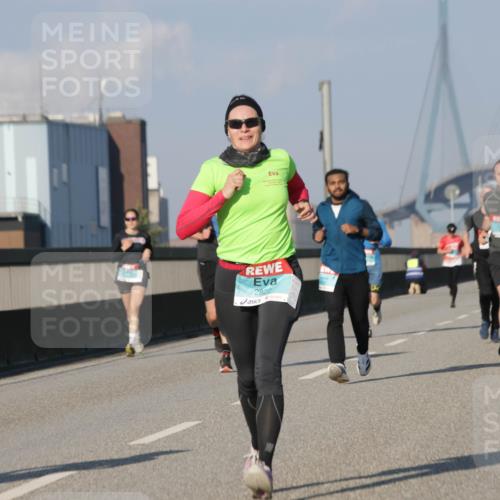 03.10.2025 - Köhlbrandbrückenlauf Jannik Wohlers http://msf.ph/oto/9073120 03.10.2025 09:50:23 Position 3 2822 meine-sportfotos.de