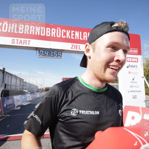 03.10.2025 - Köhlbrandbrückenlauf Jannik Wohlers http://msf.ph/oto/9073123 03.10.2025 12:41:59 Ziel 6099 meine-sportfotos.de