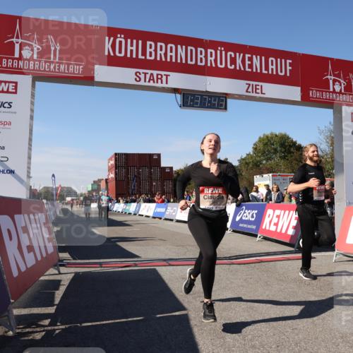 03.10.2025 - Köhlbrandbrückenlauf Lena Gebhardt http://msf.ph/oto/9073127 03.10.2025 13:37:44 Ziel 4014, 4611, 4863, 5201, 5305, 5384, 5420, 5756, 6295, 6402 meine-sportfotos.de