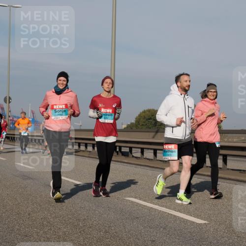 03.10.2025 - Köhlbrandbrückenlauf Fabian Wolf http://msf.ph/oto/9073137 03.10.2025 10:13:48 Position 3 2233, 2062, 1475 meine-sportfotos.de