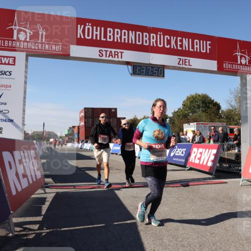 03.10.2025 - Köhlbrandbrückenlauf Lena Gebhardt http://msf.ph/oto/9073165 03.10.2025 13:37:50 Ziel 4014, 5201, 5305, 5384, 5420, 6295 meine-sportfotos.de