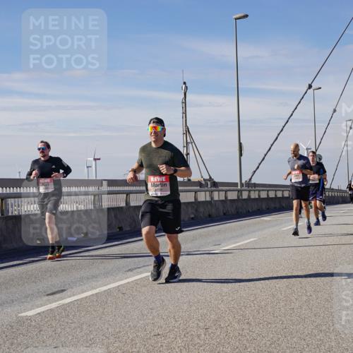 03.10.2025 - Köhlbrandbrückenlauf Michael Burmester http://msf.ph/oto/9073170 03.10.2025 12:38:33 Position 2 4108 meine-sportfotos.de