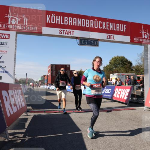 03.10.2025 - Köhlbrandbrückenlauf Lena Gebhardt http://msf.ph/oto/9073183 03.10.2025 13:37:50 Ziel 4014, 5201, 5305, 5384, 5420, 6295 meine-sportfotos.de