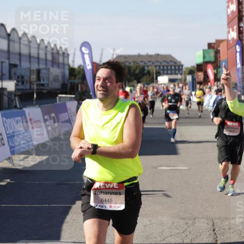 03.10.2025 - Köhlbrandbrückenlauf Jannik Wohlers http://msf.ph/oto/9073185 03.10.2025 13:15:52 Ziel 4374, 4548, 4604, 4677, 4805, 4833, 4885, 5800, 5801, 5867, 5868, 5879, 6112, 6301, 6445, 6507, 6536 meine-sportfotos.de