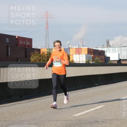 03.10.2025 - Köhlbrandbrückenlauf Jannik Wohlers http://msf.ph/oto/9073187 03.10.2025 09:50:25 Position 3 0500, 1211, 2822 meine-sportfotos.de
