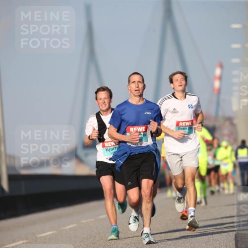03.10.2025 - Köhlbrandbrückenlauf Jannik Wohlers http://msf.ph/oto/9073191 03.10.2025 09:39:15 Position 3  meine-sportfotos.de