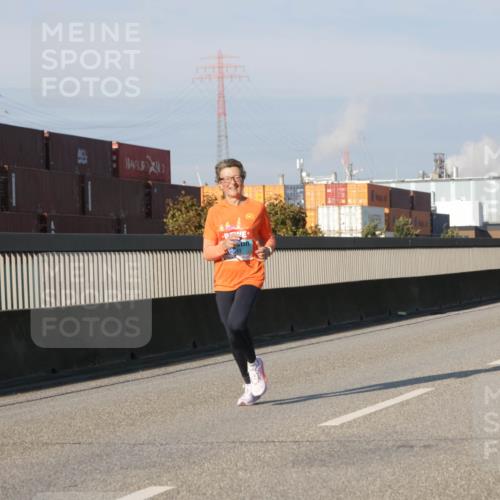 03.10.2025 - Köhlbrandbrückenlauf Jannik Wohlers http://msf.ph/oto/9073205 03.10.2025 09:50:25 Position 3 10400, 2822 meine-sportfotos.de