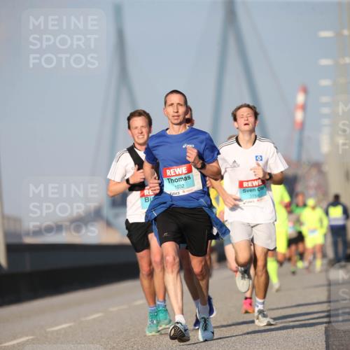 03.10.2025 - Köhlbrandbrückenlauf Jannik Wohlers http://msf.ph/oto/9073209 03.10.2025 09:39:15 Position 3 1032, 3154 meine-sportfotos.de