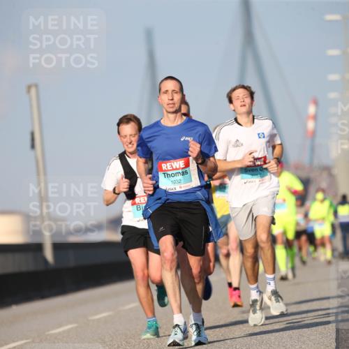 03.10.2025 - Köhlbrandbrückenlauf Jannik Wohlers http://msf.ph/oto/9073244 03.10.2025 09:39:17 Position 3 1032 meine-sportfotos.de