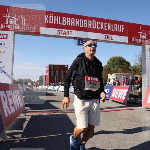03.10.2025 - Köhlbrandbrückenlauf Lena Gebhardt http://msf.ph/oto/9073246 03.10.2025 13:37:52 Ziel 4014, 5201, 5305, 5384, 5420, 6295 meine-sportfotos.de
