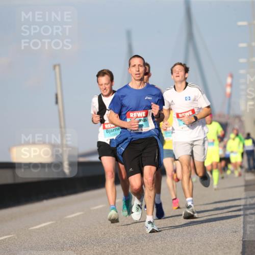 03.10.2025 - Köhlbrandbrückenlauf Jannik Wohlers http://msf.ph/oto/9073278 03.10.2025 09:39:17 Position 3 3153 meine-sportfotos.de
