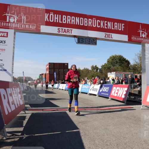 03.10.2025 - Köhlbrandbrückenlauf Lena Gebhardt http://msf.ph/oto/9073285 03.10.2025 13:38:02 Ziel 5188, 5343, 5409, 6515 meine-sportfotos.de