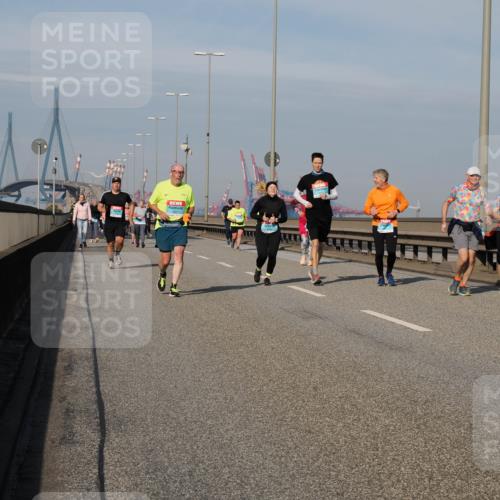 03.10.2025 - Köhlbrandbrückenlauf Fabian Wolf http://msf.ph/oto/9073300 03.10.2025 10:13:52 Position 3  meine-sportfotos.de