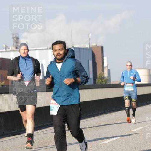 03.10.2025 - Köhlbrandbrückenlauf Jannik Wohlers http://msf.ph/oto/9073320 03.10.2025 09:50:28 Position 3 741, 3721, 6 meine-sportfotos.de