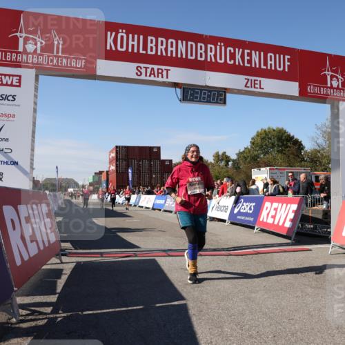 03.10.2025 - Köhlbrandbrückenlauf Lena Gebhardt http://msf.ph/oto/9073328 03.10.2025 13:38:03 Ziel 5188, 5343, 5409, 5632, 6515 meine-sportfotos.de