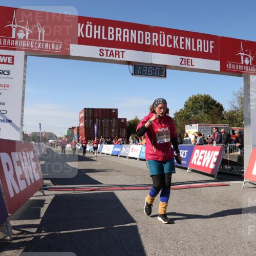 03.10.2025 - Köhlbrandbrückenlauf Lena Gebhardt http://msf.ph/oto/9073339 03.10.2025 13:38:03 Ziel 5188, 5343, 5409, 5632, 6515 meine-sportfotos.de