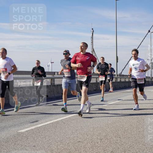 03.10.2025 - Köhlbrandbrückenlauf Michael Burmester http://msf.ph/oto/9073359 03.10.2025 12:38:47 Position 2  meine-sportfotos.de