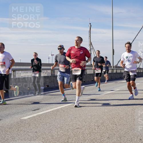 03.10.2025 - Köhlbrandbrückenlauf Michael Burmester http://msf.ph/oto/9073373 03.10.2025 12:38:47 Position 2 6373 meine-sportfotos.de