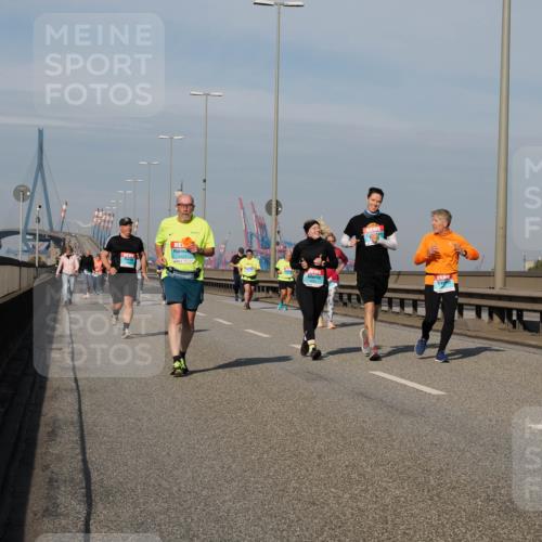 03.10.2025 - Köhlbrandbrückenlauf Fabian Wolf http://msf.ph/oto/9073375 03.10.2025 10:13:54 Position 3 2427 meine-sportfotos.de