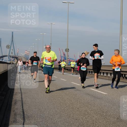 03.10.2025 - Köhlbrandbrückenlauf Fabian Wolf http://msf.ph/oto/9073395 03.10.2025 10:13:54 Position 3 243 meine-sportfotos.de