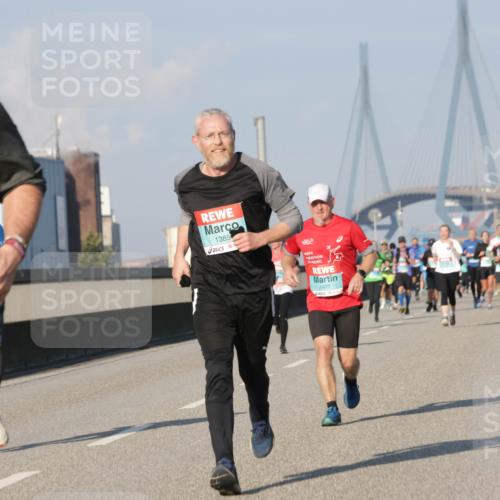 03.10.2025 - Köhlbrandbrückenlauf Jannik Wohlers http://msf.ph/oto/9073437 03.10.2025 09:50:32 Position 3 3721, 1385, 11, 1477 meine-sportfotos.de