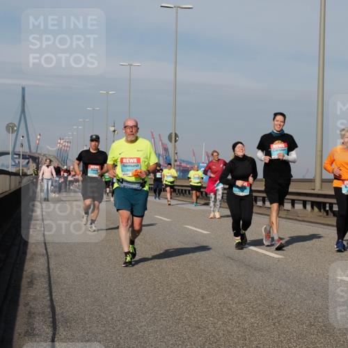 03.10.2025 - Köhlbrandbrückenlauf Fabian Wolf http://msf.ph/oto/9073452 03.10.2025 10:13:55 Position 3 2427 meine-sportfotos.de