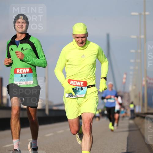 03.10.2025 - Köhlbrandbrückenlauf Jannik Wohlers http://msf.ph/oto/9073526 03.10.2025 09:39:36 Position 3 2701, 460 meine-sportfotos.de