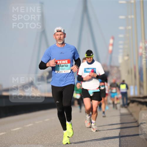 03.10.2025 - Köhlbrandbrückenlauf Jannik Wohlers http://msf.ph/oto/9073582 03.10.2025 09:39:39 Position 3 1057 meine-sportfotos.de