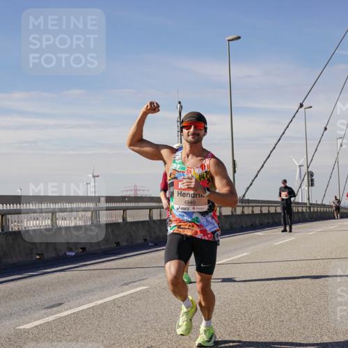 03.10.2025 - Köhlbrandbrückenlauf Michael Burmester http://msf.ph/oto/9073592 03.10.2025 12:38:57 Position 2 4940 meine-sportfotos.de