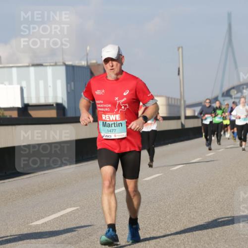 03.10.2025 - Köhlbrandbrückenlauf Jannik Wohlers http://msf.ph/oto/9073605 03.10.2025 09:50:35 Position 3 1477 meine-sportfotos.de